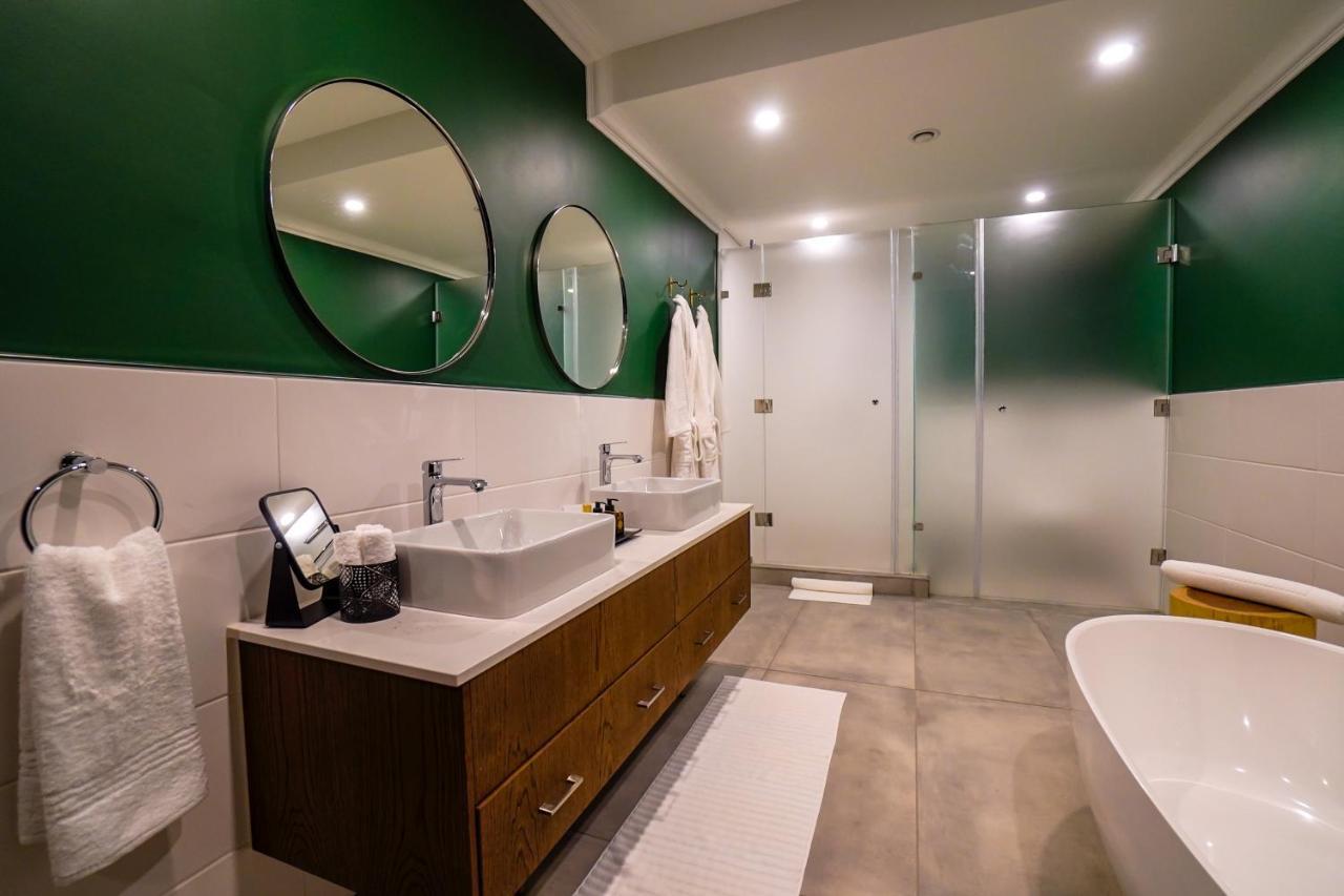 Sanctuary Mandela Hotel โจฮันเนสเบิร์ก ภายนอก รูปภาพ