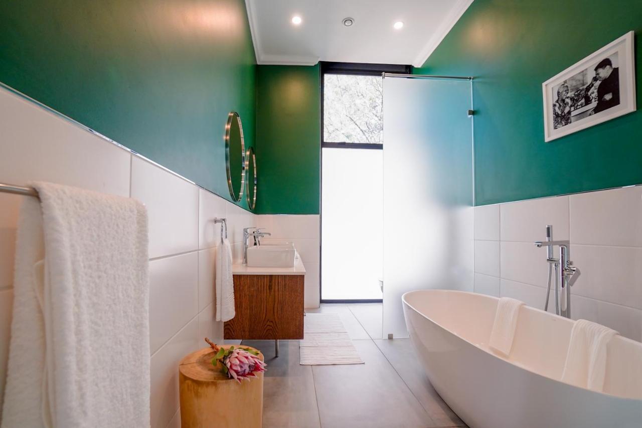 Sanctuary Mandela Hotel โจฮันเนสเบิร์ก ภายนอก รูปภาพ
